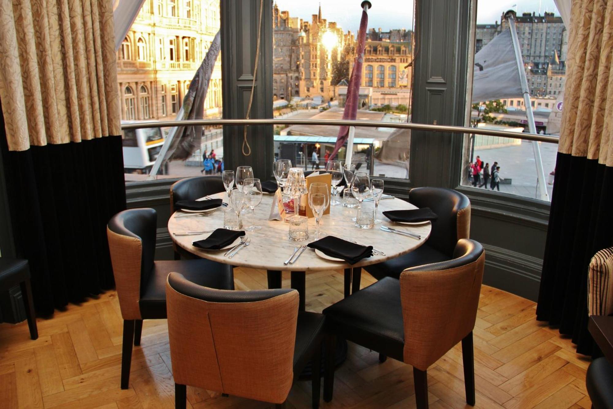 Hotel Indigo - Edinburgh - Princes Street By Ihg Εξωτερικό φωτογραφία